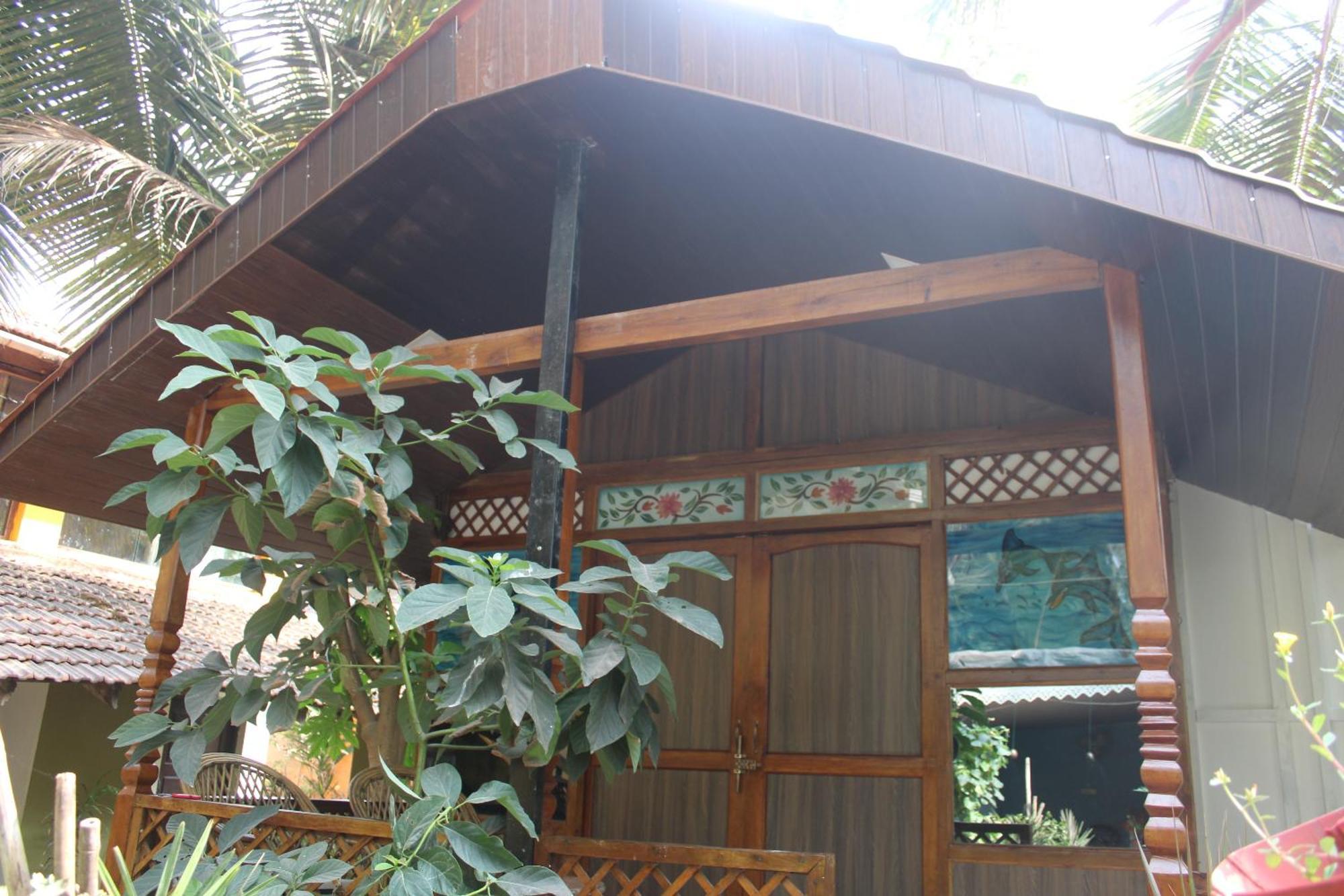 Monsoon Hotel Agonda Bagian luar foto