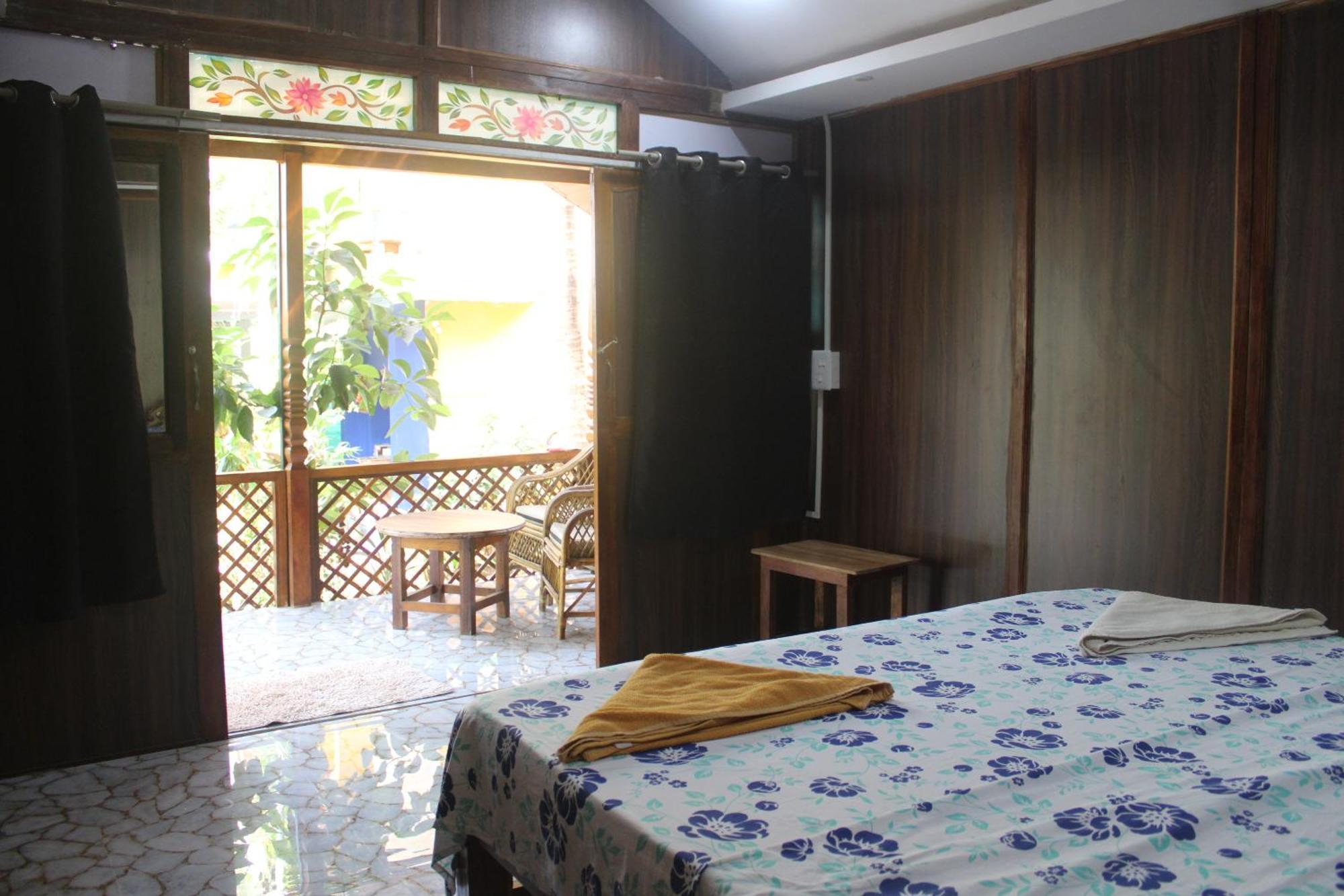 Monsoon Hotel Agonda Bagian luar foto